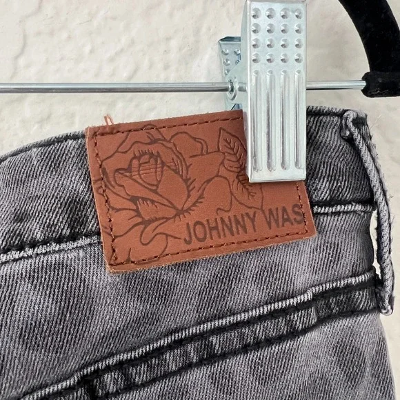 Johnny Was Size 30 Leopard Animal Print Skinny Jeans Dark Gray Mob Wife - Picture 5 of 9